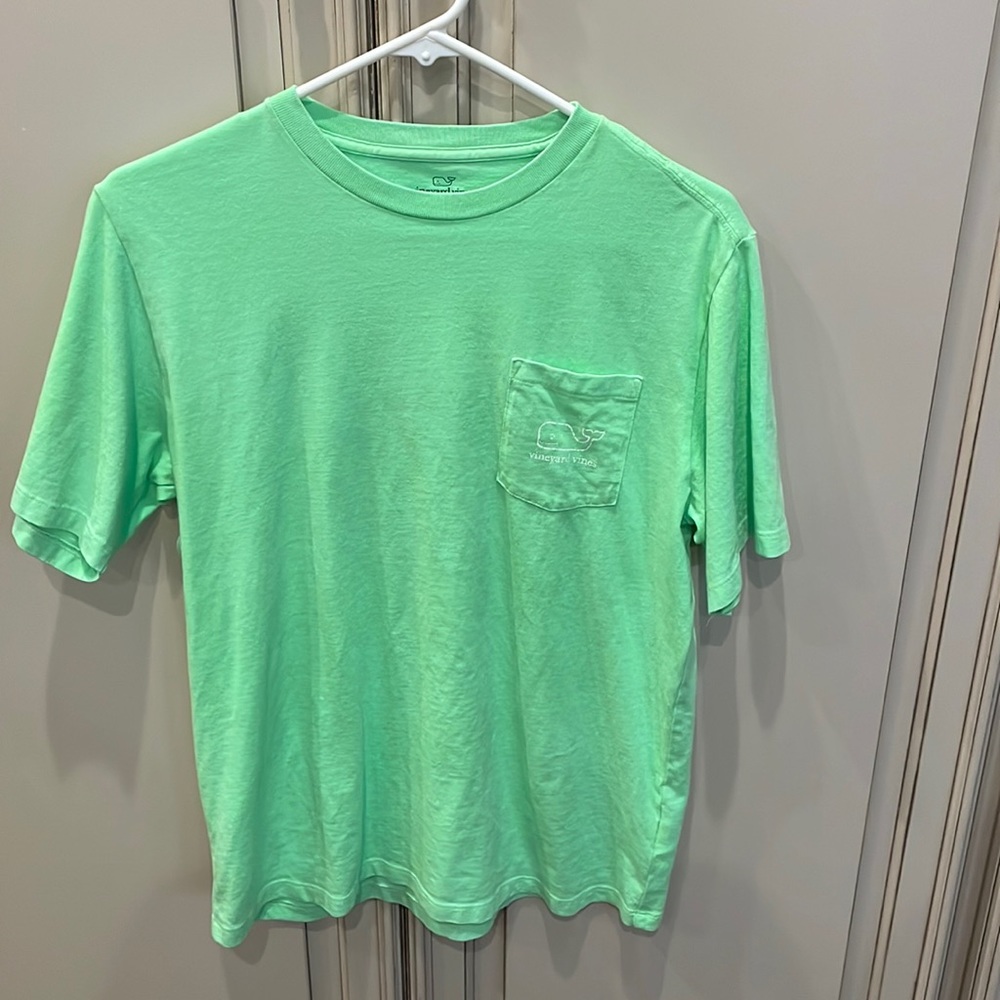 Vineyard vines T-shirt
